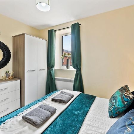 Central Leeds Gem - Parking - Sleeps 6 Apartment Екстериор снимка