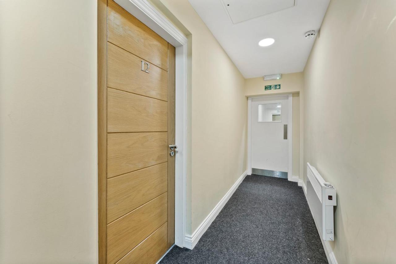 Central Leeds Gem - Parking - Sleeps 6 Apartment Екстериор снимка